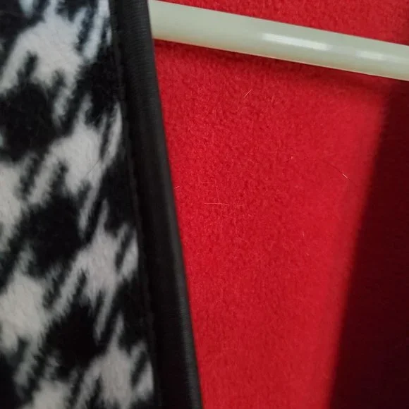 Reversable Cape - Picture 4 of 4